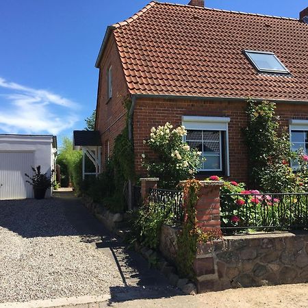 Holiday Home With Conservatory Dannau 외부 사진
